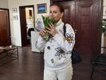 Тези семпли дрешки по нея струват 1500 лева