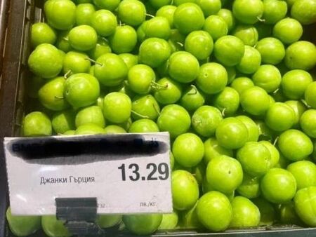Утре Маргарита Петкова представя премиерно новата си книга „Тъй рече Виктор“ в Бургас