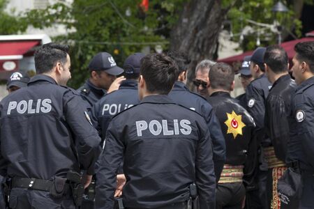 Съпругата на Пламен Бобоков блесна в галерията на Ники Младжов (СНИМКИ)
