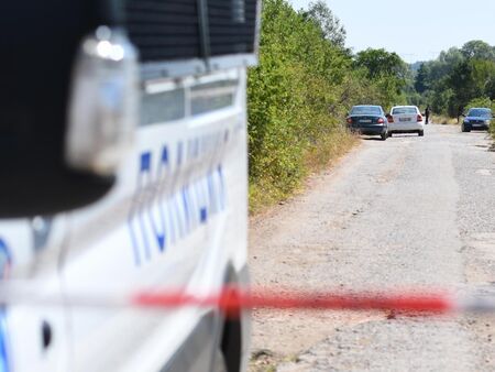Съпругата на Пламен Бобоков блесна в галерията на Ники Младжов (СНИМКИ)