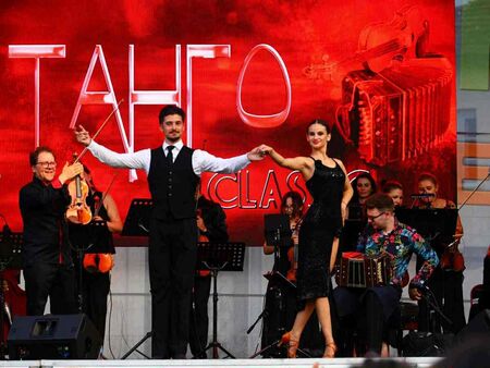 "Танго Classic" завладява Бургас - Веско Ешкенази и Стоян Караиванов с магично музикално пътешествие