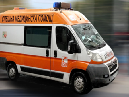 Тежък инцидент с ел. тротинетка в Средец, 42-годишен мъж е със счупен прешлен на гръбначния стълб