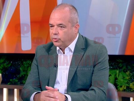 Утре Маргарита Петкова представя премиерно новата си книга „Тъй рече Виктор“ в Бургас