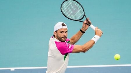 Григор Димитров се оттегли от турнира в Париж, точно преди мача с Медведев