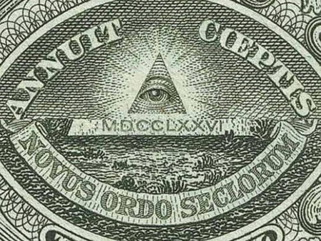 Половината българи вярват, че тайни общества управляват света, два милиона ходят на врачка