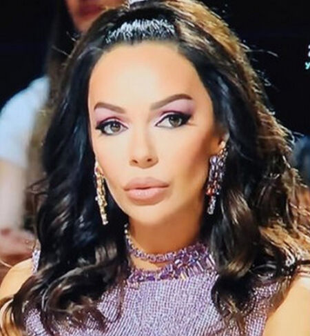 Галена натиска последния златен бутон