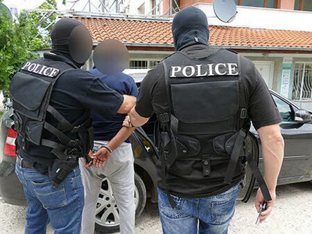 Шокиращ сигнал във Второ РУ: Собственик на детски център в Бургас, дрогирал майки, за да спи с тях