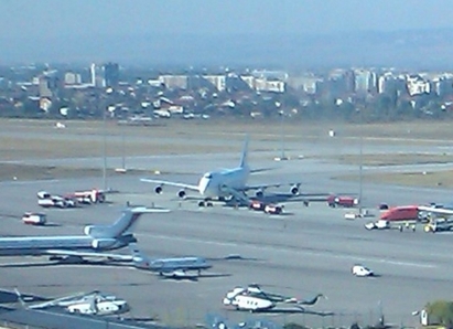 Самолет кацна аварийно на летище "София" заради опасност от пожар на борда