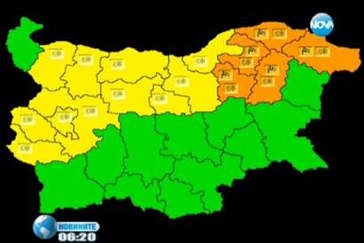 Обявиха оранжев код за 16 области заради лошото време