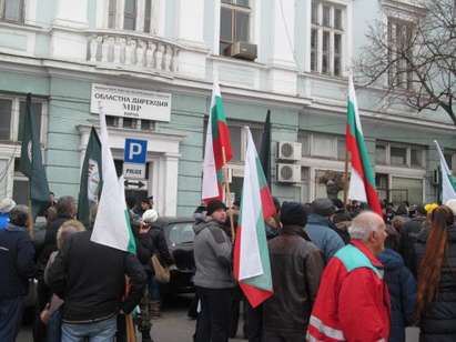 Десислав Чуколов към варненски полицай: Искаш ли да ме запознаеш за цял живот?! (ВИДЕО)