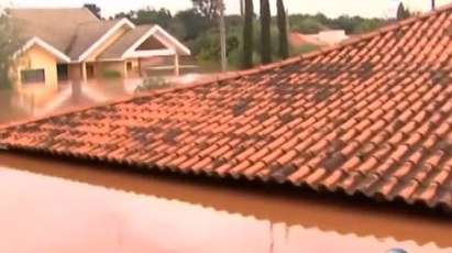 Откриват Световното първенство по футбол в Бразилия след потоп, девет души загинали