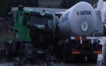 Катастрофа затвори автомагистрала „Хемус“, загина шофьор на цистерна