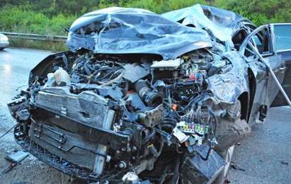 Меле на пътя: 19-годишен загина при катастрофа край Сливница