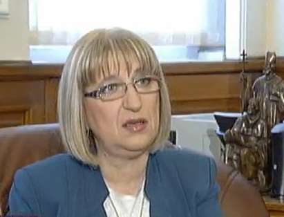 Цецка Цачева не чака лавина от оставки, Бъчварова щяла да е добър министър