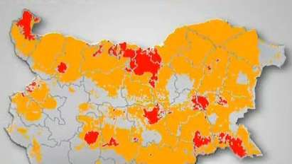 Червен код за пожари в Югоизточна и Северна България, температурите достигат 37 градуса