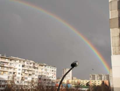 Разкошна дъга се изви над Бургас, на късмет е!