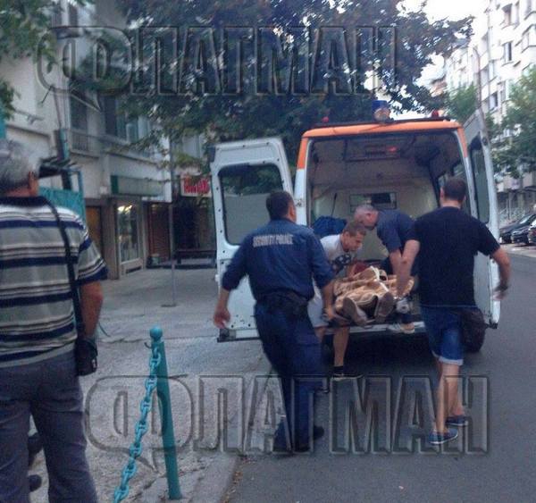 Първо във Флагман! Изнасят труп на жена след трагедията във Възраждане (ОБНОВЕНА)