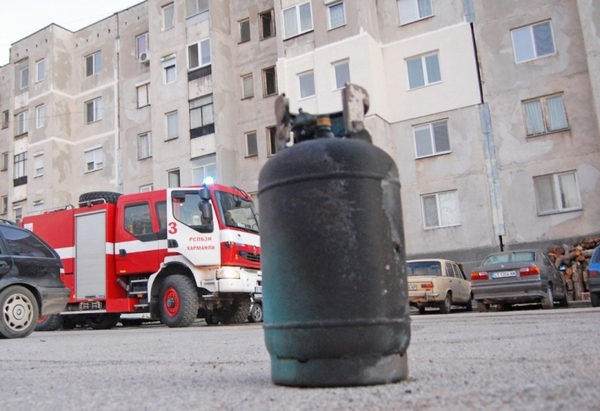 Огромна трагедия! Газова бутилка гръмна и уби жена