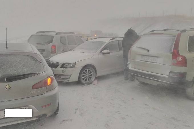 Жестока верижна катастрофа, най-малко шестима са загинали (ВИДЕО)