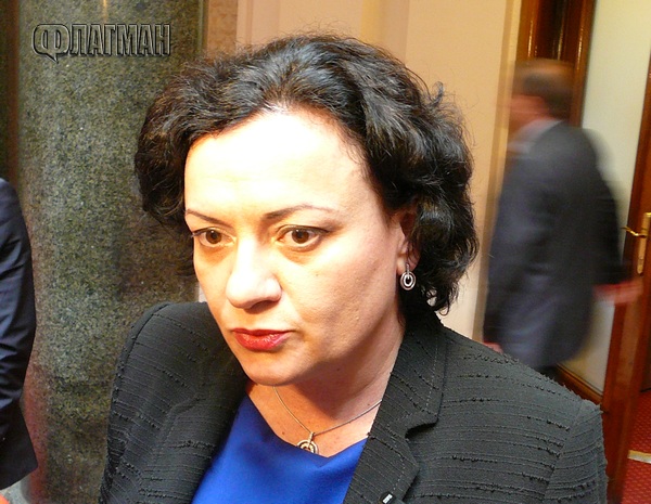 Ивелина Василева след обявяването на кабинета: Не съм разочарована, ще работя в парламента за Бургас