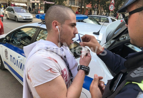 Невиждан екшън със син на полицай, три патрулки го гонят из улиците (СНИМКИ)