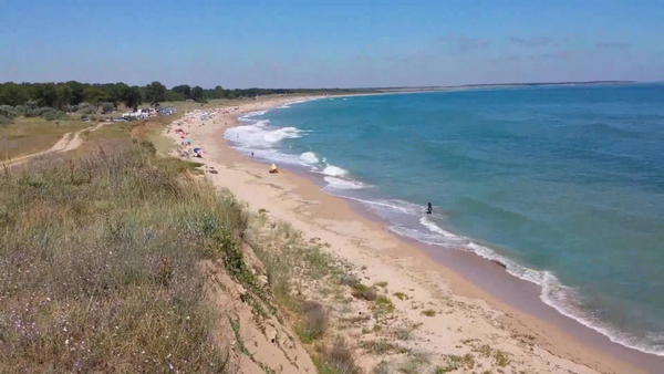 Смразяваща гледка на плажа край Дуранкулак! Два детски трупа лежат на пясъка