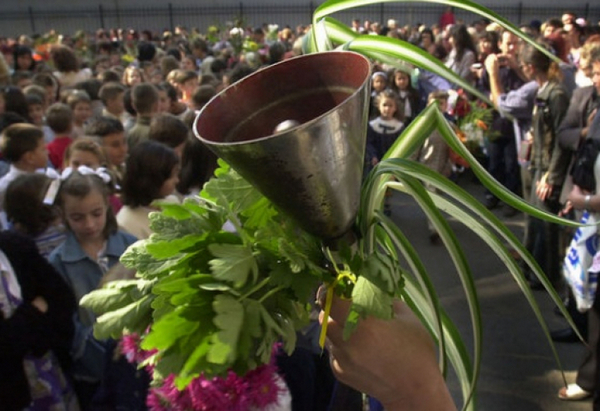 Много слънце и летни температури за първия учебен ден