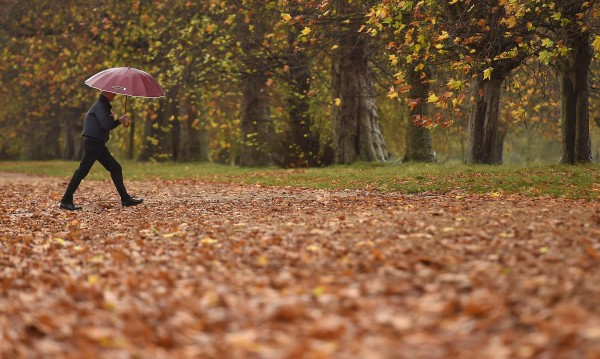 Неделя започва с мъгла, ще продължи с облаци и дъжд