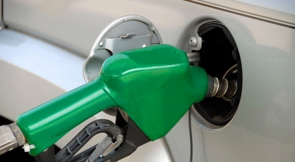 Цените на горивата с нова стъпка надолу
