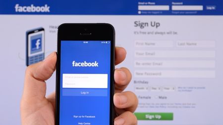 Facebook реши проблема при споделянето на медийни файлове