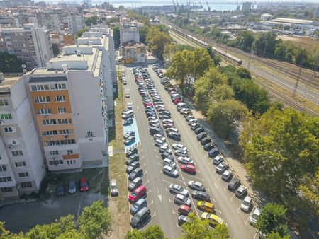 Димитър Николов: Трябва да направим многоетажни паркинги в Бургас, започваме с тези на ул. „Гурко” и ул. „Мария Луиза”