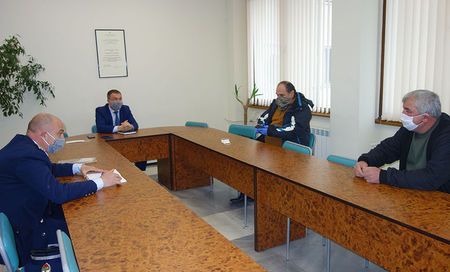 Кметът Николай Димитров се срещна с представители на ловно-рибарско дружество "Балкан 2012"