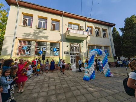 Проблемът е сериозен капацитетът е критично изчерпан а най близкото школо