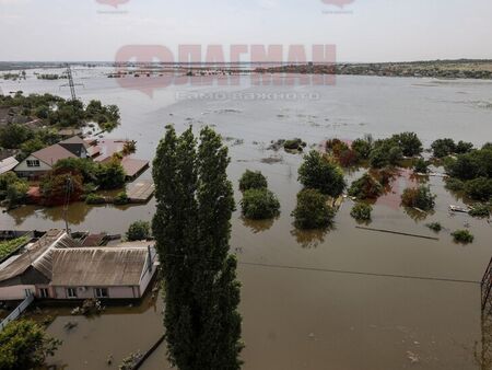 ООН бие тревога, взривът в Нова Каховка носи скъпотия и глад