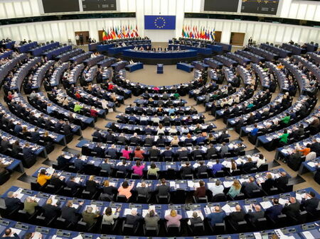 Вижте кои ще са 17-те български евродепутати