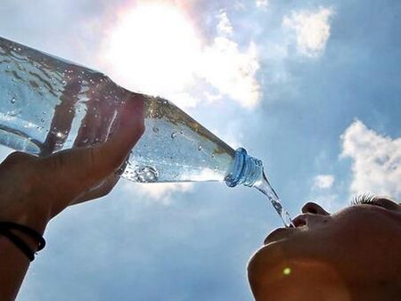 Защо не трябва да пием студена вода през лятото