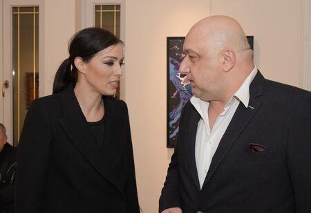 Съпругата на Пламен Бобоков блесна в галерията на Ники Младжов (СНИМКИ)