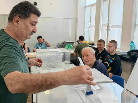Защо изборната активност в България е толкова ниска?