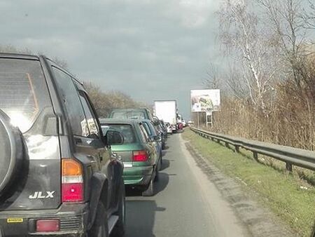 ОДМВР-Бургас предприе спешни мерки заради задръстването на пътя към кв. Сарафово