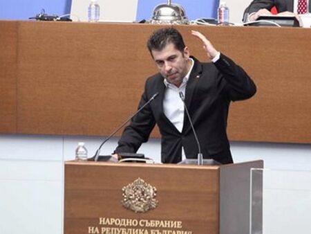 Кирил Петков се похвали от трибуната на НС: Повече хора гласуваха за мен лично, отколкото за Борисов!