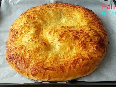 Обрах овациите с тази рецепта на Халиме от Турция - хем хляб, хем баница, хем пица