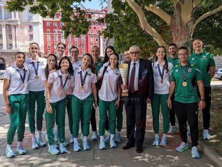 Ръководството на Национална волейболна DEMAX+ лига във възторг от лъвиците, спечелили европейската титла