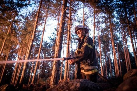 Край на огнения ад: Овладяха пожарите в България