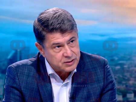 Ген. Димо Гяуров: Политиците не надмогнаха егото си, а на хората им писна от менюто в тази кръчма