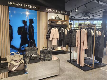 Новите колекции на BOSS и Armani Exchange в магазините на ТриА сега с 20% намаление