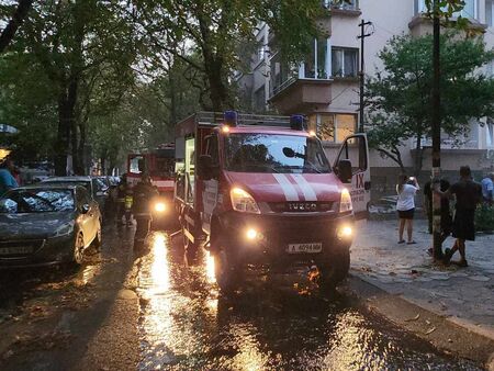 Стана ясно защо избухна големият пожар в ж.к."Възраждане"