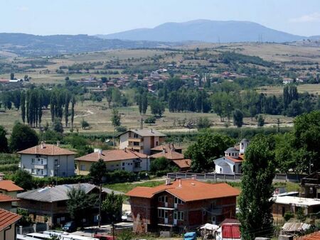 Съпругата на Пламен Бобоков блесна в галерията на Ники Младжов (СНИМКИ)