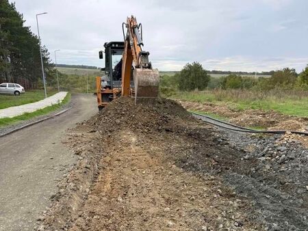 Съпругата на Пламен Бобоков блесна в галерията на Ники Младжов (СНИМКИ)