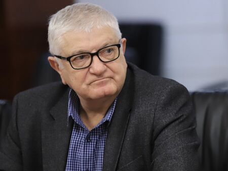 Инж. Петър Кънев, БСП: Политиците да обърнат гръб на егоцентризма, всичко около нас дими