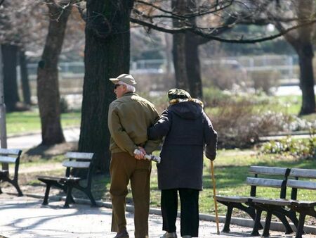 Вижте къде в Бургас да изкарате курс за оръжие или да постреляте за удоволствие